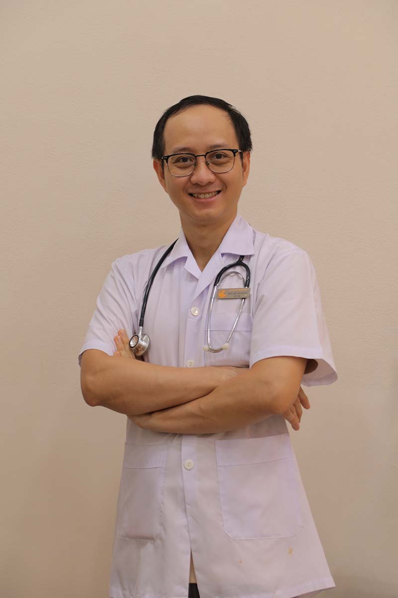 Bs. HUỲNH VĂN TUẤN - Bác sĩ Trưởng